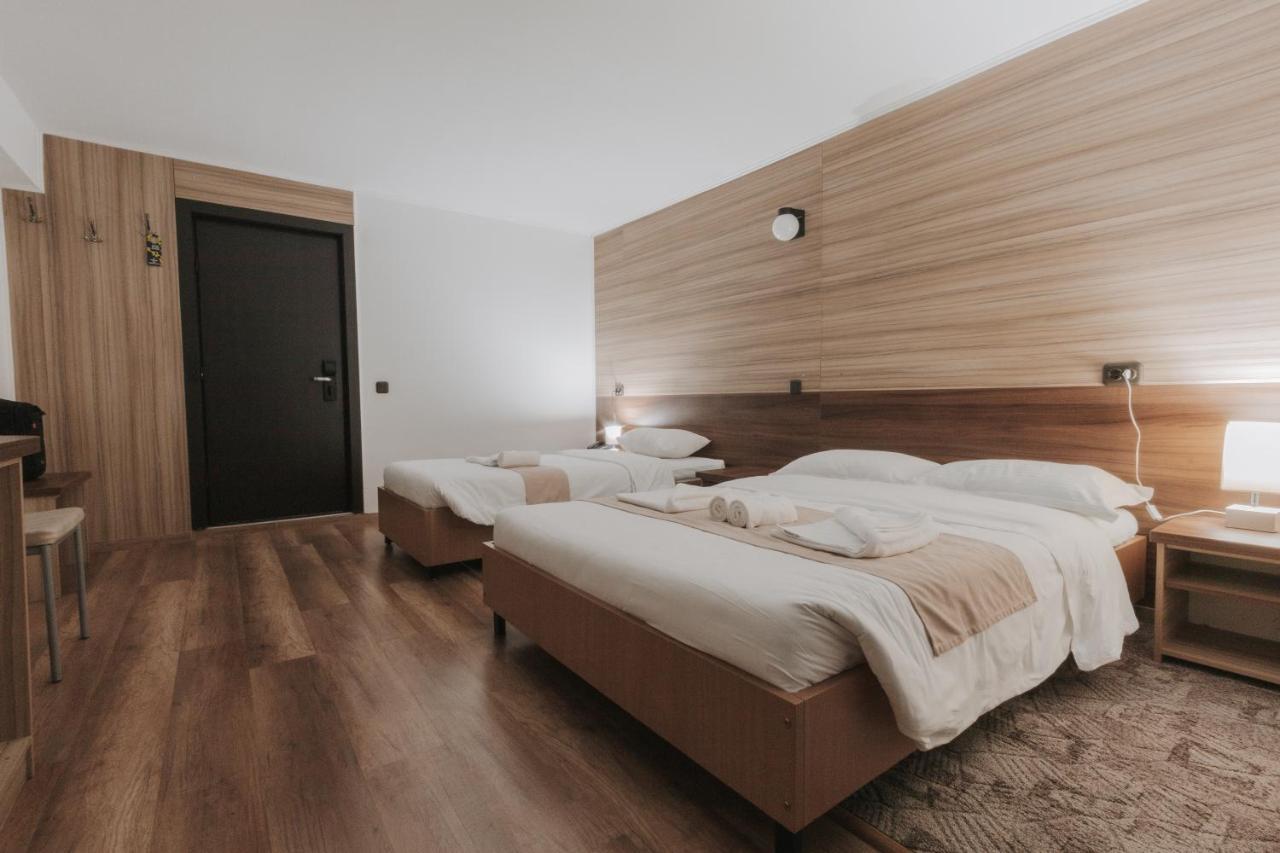 Hotel Apollo Central 시비우 외부 사진