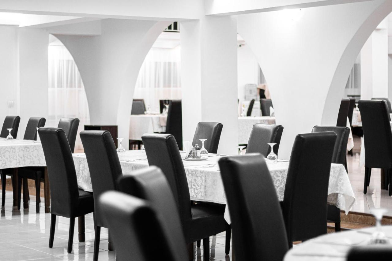 Hotel Apollo Central 시비우 외부 사진