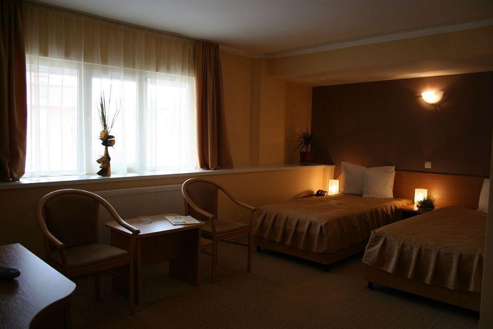 Hotel Apollo Central 시비우 외부 사진